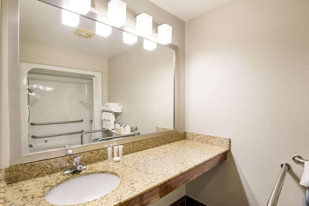 Clarion Pointe Hotel Abingdon Eksteriør billede